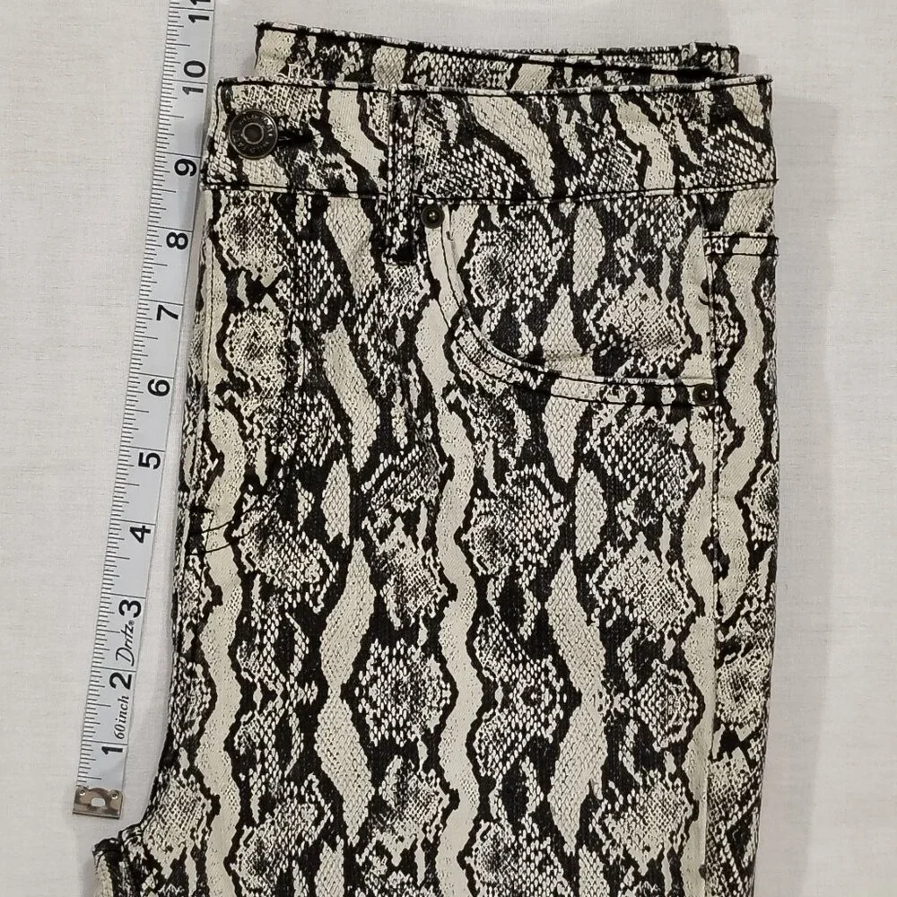 Snakeskin Print Skinny Pants Size 6 Wild Fable Neutral Stretch Denim Pockets - Picture 12 of 16